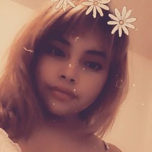 Meet your Posher, Claudia